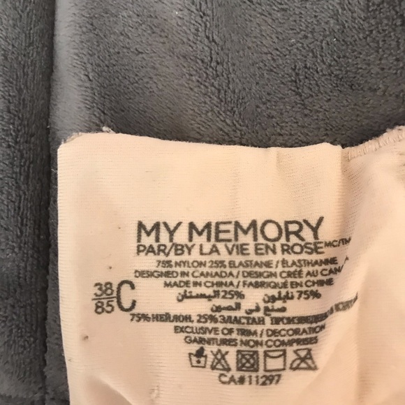 strapless nude bra - Picture 2 of 3